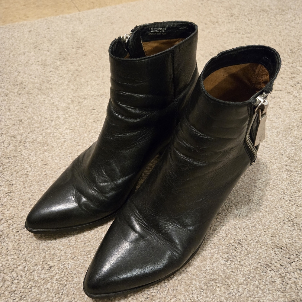 FRYE Lila Zip Leather Bootie, Black, Size 9.5